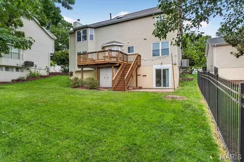 Exterior - 234 Westridge Parc Ln, Ellisville, MO 63021 photo 8 of 10
