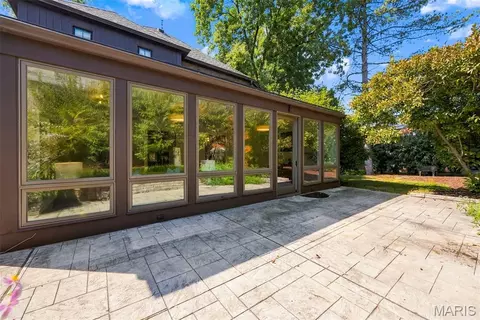 Exterior - 7747 Mohawk Pl, Clayton, MO 63105 photo 7 of 17