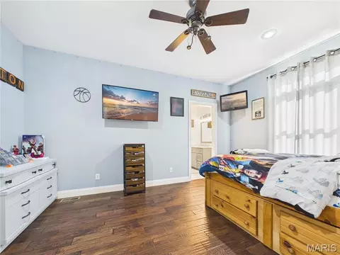 Bedroom - 220 Coyote Rdg, Jackson, MO 63755 photo 1 of 11