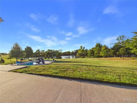 Exterior - 220 Coyote Rdg, Jackson, MO 63755 photo 6 of 27