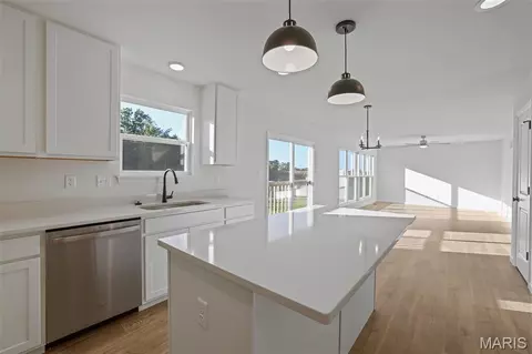 Kitchen - 2322 Castle Hill Dr, Rolla, MO 65401 photo 5 of 5