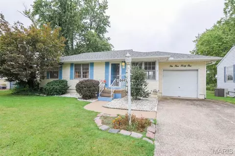 10441 Ewell Dr, Saint Louis, MO 63137
