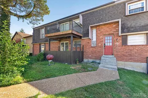 6683 Parker Rd #B, Florissant, MO 63033