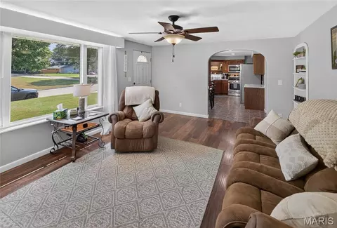 Living - 315 Morgan St, Jackson, MO 63755 photo 2 of 2