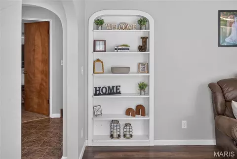 Entry Way - 315 Morgan St, Jackson, MO 63755 photo 2 of 3