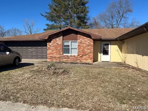 1330 N Sprigg St #1, Cape Girardeau, MO 63701