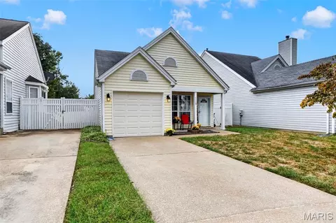 1119 Liberty Gardens Ct, Florissant, MO 63031