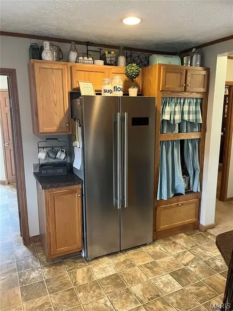 Kitchen - 216 Washington St, Eolia, MO 63344 photo 3 of 3