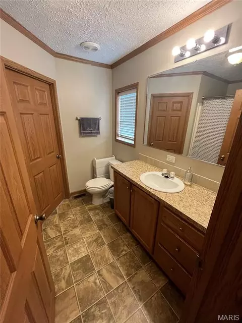 Bath - 216 Washington St, Eolia, MO 63344 photo 1 of 2