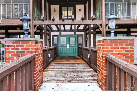 1440 Heritage Lndg #304, Saint Charles, MO 63303