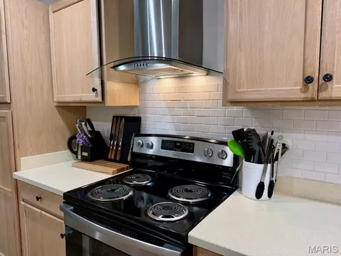 Kitchen - 604 Boucher St, Dexter, MO 63841 photo 4 of 4