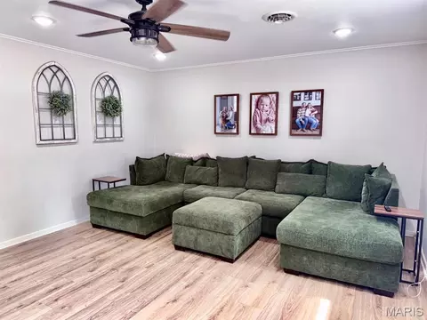 Living - 604 Boucher St, Dexter, MO 63841 photo 1 of 4