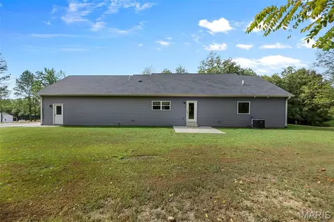 Exterior - 247 Pecan Landing Ln, Jackson, MO 63755 photo 3 of 15