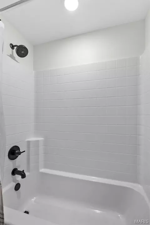 Bath - 247 Pecan Landing Ln, Jackson, MO 63755 photo 7 of 7