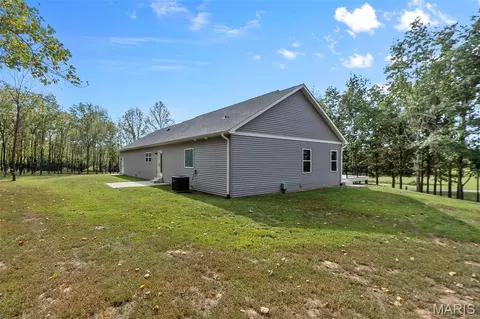 Exterior - 247 Pecan Landing Ln, Jackson, MO 63755 photo 4 of 15