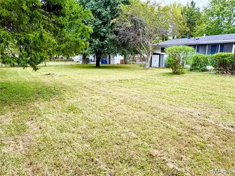 Exterior - 76 Ruth Dr, Saint Charles, MO 63301 photo 7 of 10