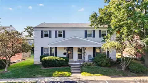 10440 Willowdale Dr, Saint Louis, MO 63146