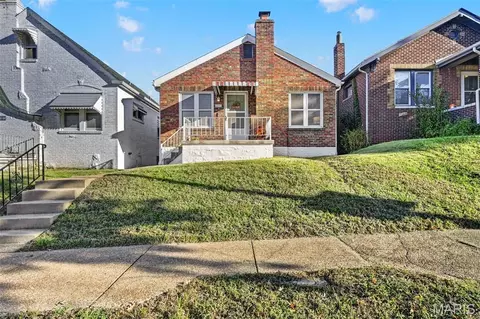 4531 Tholozan Ave, Saint Louis, MO 63116