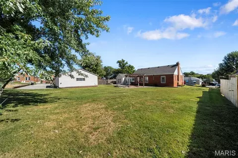 Exterior - 9305 Aster Ave, Affton, MO 63123 photo 19 of 19