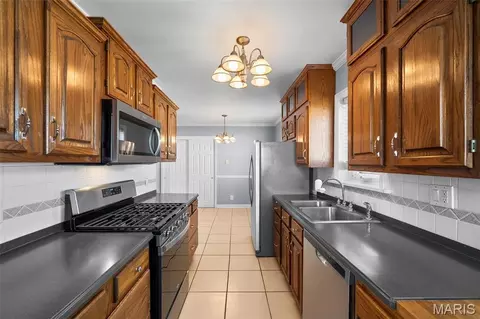 Kitchen - 9305 Aster Ave, Affton, MO 63123 photo 5 of 5