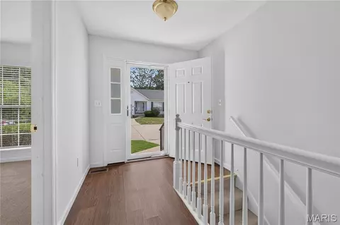 Entry Way - 524 Pacific Estates Dr, Pacific, MO 63069 photo 1 of 6