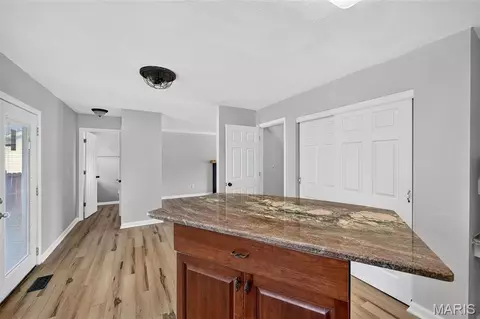 Entry Way - 129 Royallbrook Ln, O'fallon, MO 63368 photo 1 of 2