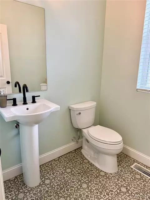 Bath - 35 Brierfield Ct, Troy, MO 63379 photo 3 of 5