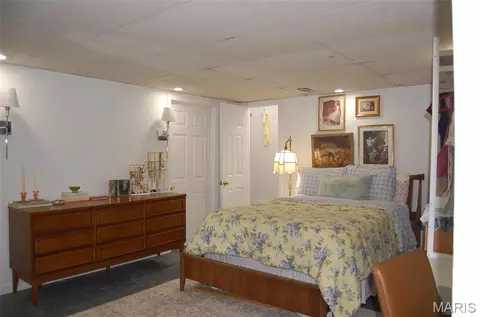 Bedroom - 324 W 6th St, Washington, MO 63090 photo 2 of 2