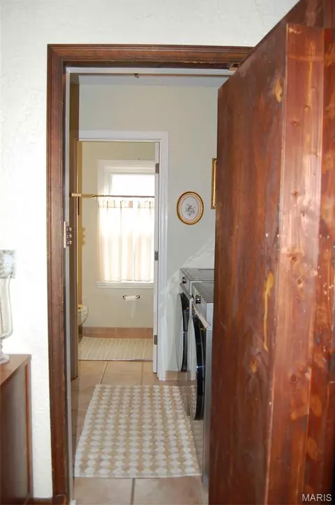 Other - 324 W 6th St, Washington, MO 63090 photo 5 of 6