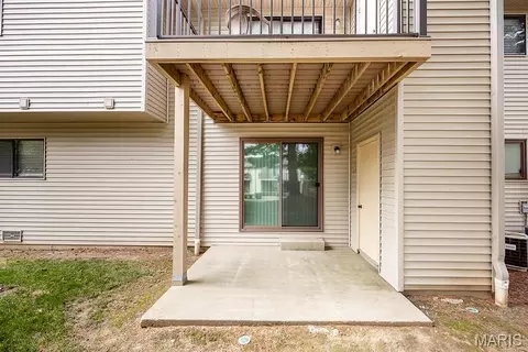 Exterior - 243 Eagle Rdg, O'fallon, IL 62269 photo 2 of 4