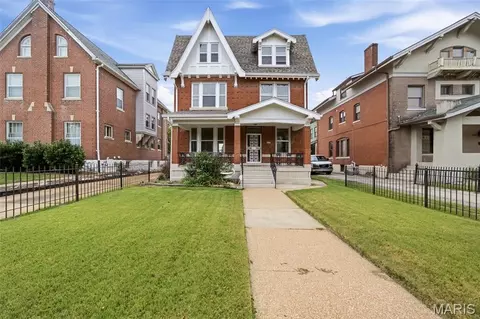 5938 Clemens Ave, Saint Louis, MO 63112