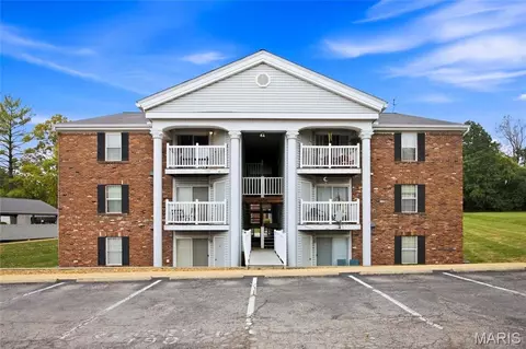 1936 Marine Terrace Dr #K, Saint Louis, MO 63146