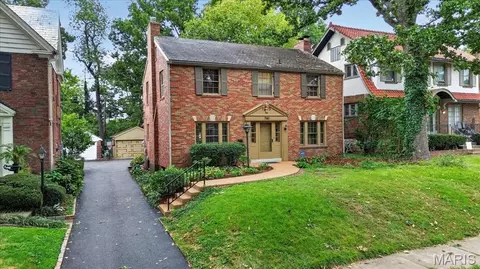 7141 Lindell Blvd, Saint Louis, MO 63130