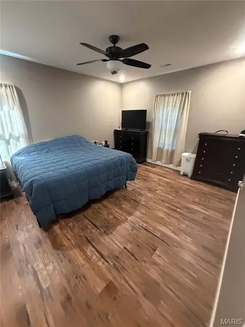 Bedroom - Undisclosed, Poplar Bluff, MO 63901 photo 2 of 4