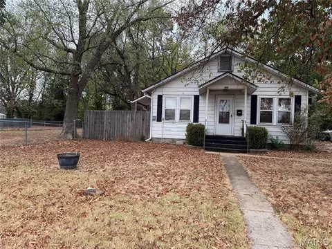 445 Laclede St, Lebanon, MO 65536