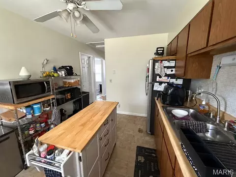 Kitchen - 3560 Dixie Dr, Saint Ann, MO 63074 photo 2 of 2
