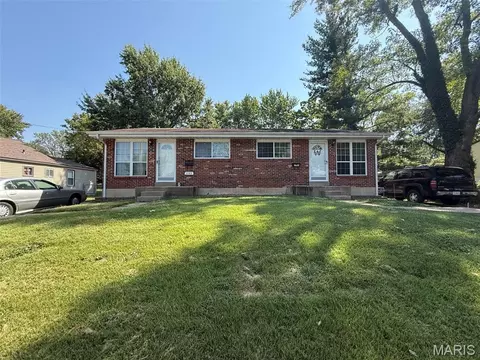 Exterior - 3560 Dixie Dr, Saint Ann, MO 63074 photo 2 of 7