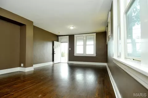 Living - 9129 S 9131 S Broadway St, Lemay, MO 63125 photo 6 of 7