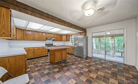 Kitchen - 12650 County Road 8010, Rolla, MO 65401 photo 1 of 4