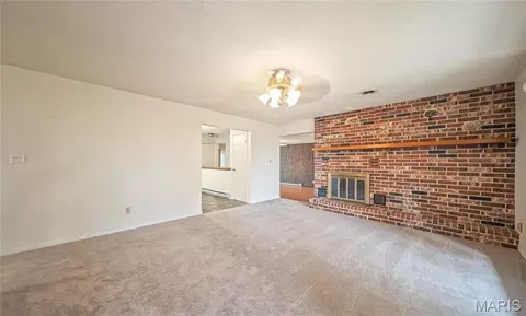 Living - 12650 County Road 8010, Rolla, MO 65401 photo 1 of 4