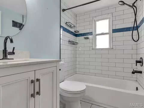 Bath - 458 N Library St, Waterloo, IL 62298 photo 1 of 1
