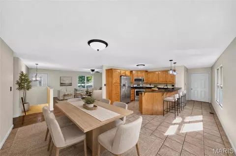 Dining - 461 County Road 542, Jackson, MO 63755 photo 1 of 1