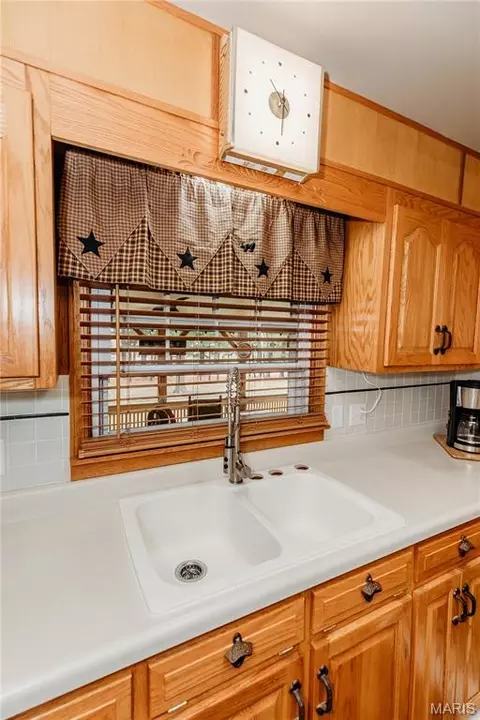 Kitchen - 103 Qc Ln, Dixon, MO 65459 photo 6 of 7