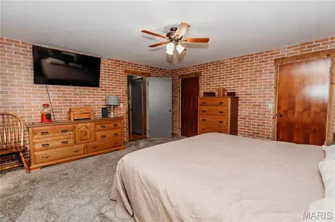 Bedroom - 103 Qc Ln, Dixon, MO 65459 photo 4 of 9