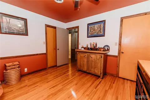 Entry Way - 103 Qc Ln, Dixon, MO 65459 photo 8 of 10