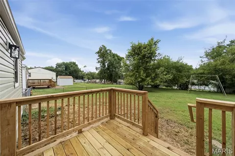 Exterior - 2336 Jackson Dr, Arnold, MO 63010 photo 2 of 8