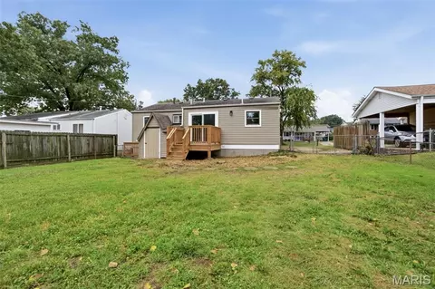 Exterior - 2336 Jackson Dr, Arnold, MO 63010 photo 7 of 8