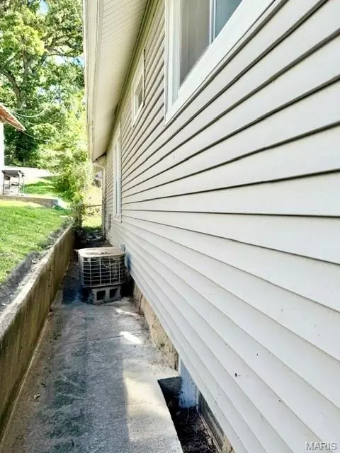 Other - 410 Pine St, Hannibal, MO 63401 photo 9 of 10