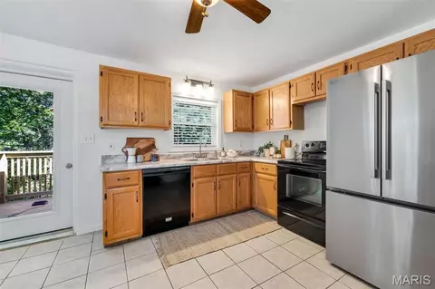 Kitchen - 4651 Skyview Dr, Arnold, MO 63010 photo 3 of 3