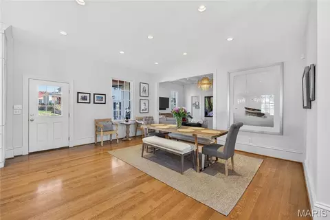 Dining - 306 E Jefferson Ave, Saint Louis, MO 63122 photo 1 of 4